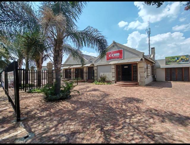 414M² OFFICE FOR SALE IN THREE RIVERS